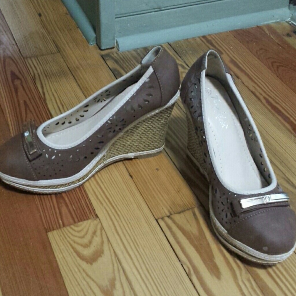 Super cute wedges